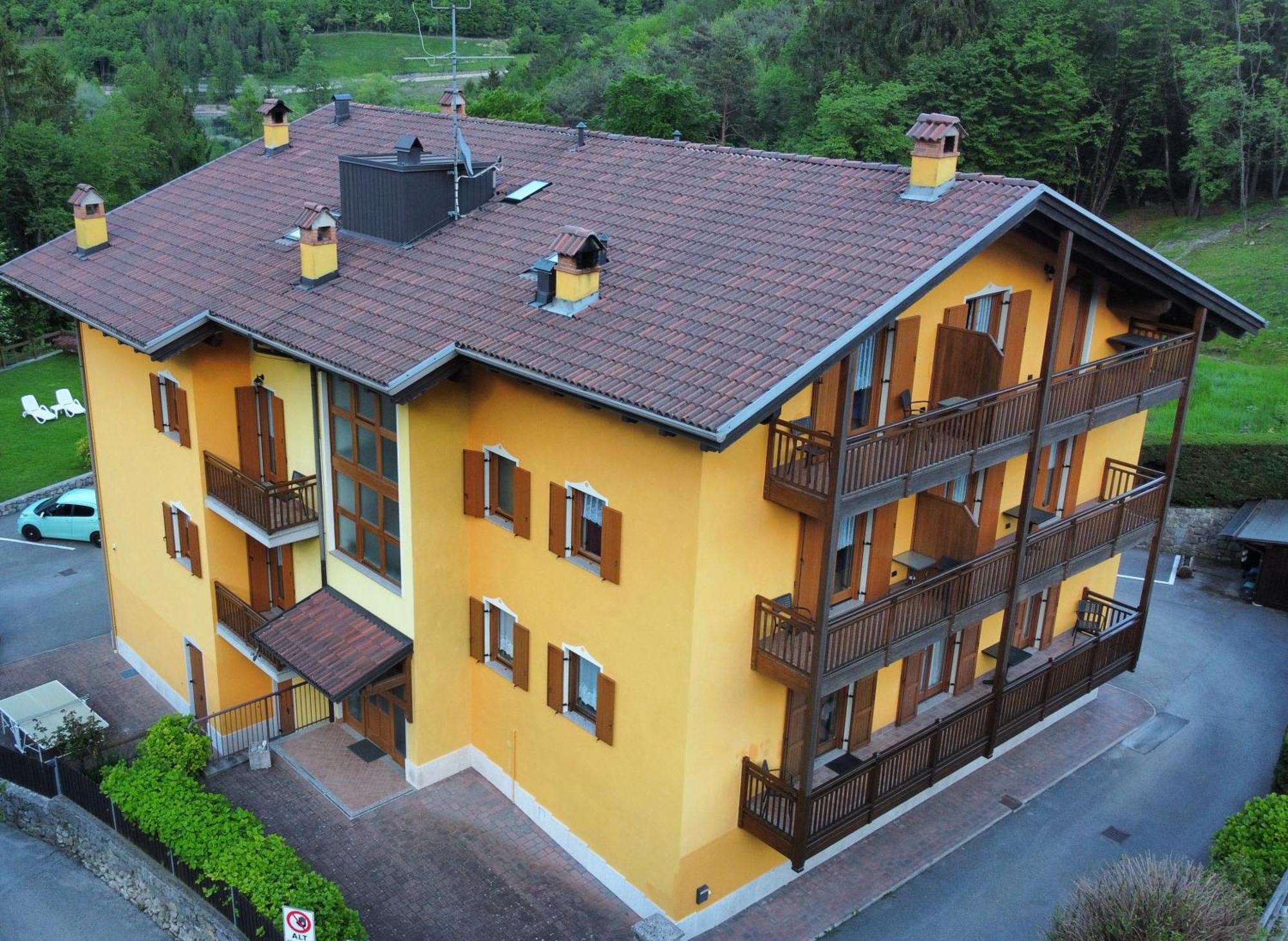 Aparthotel Residenza Arcobaleno Tenno Exterior foto