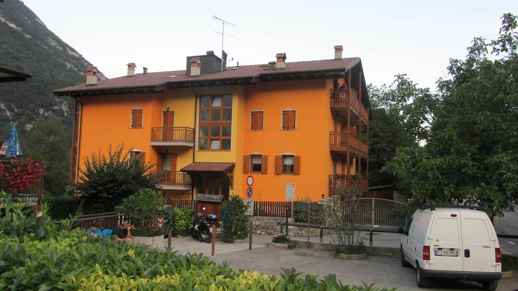 Aparthotel Residenza Arcobaleno Tenno Exterior foto